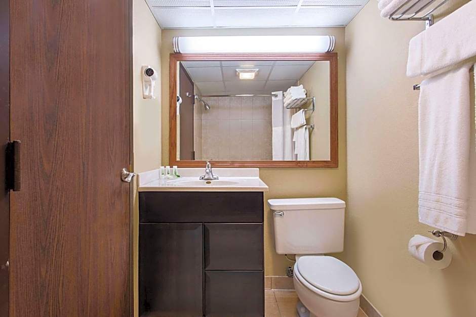 AmericInn by Wyndham Janesville