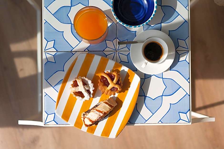 Domo 20 Hotel & Rooftop