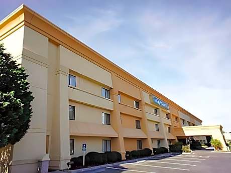 1 Double Bed, Deluxe Mobility Accessible Room, Non-Smoking