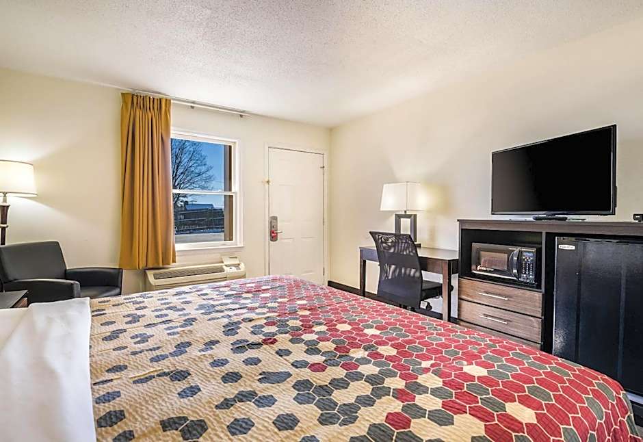 Econo Lodge Glade Spring