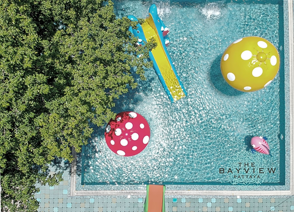 Photo 1 of 5 of Deluxe, Pool View