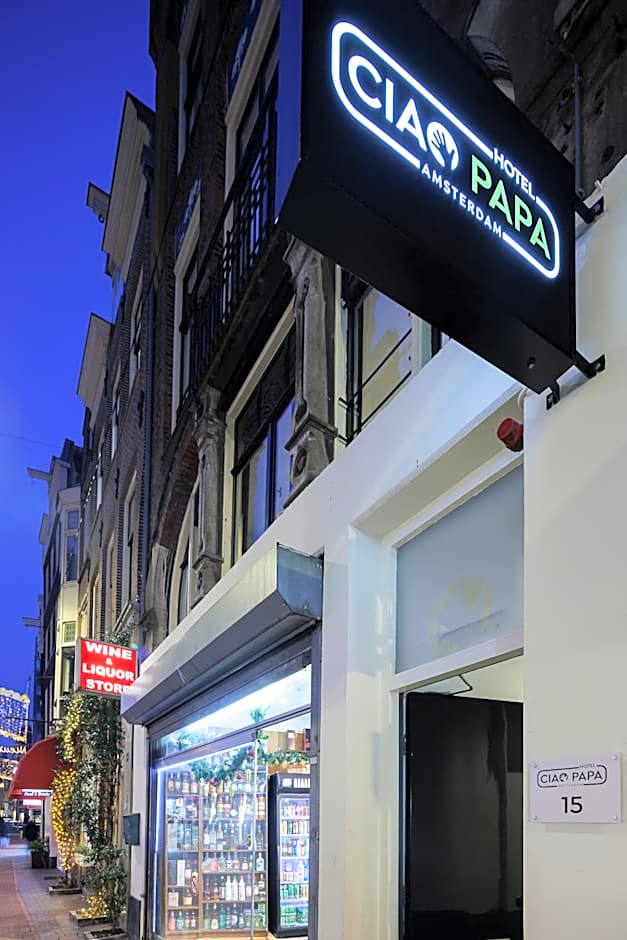 Ciao Papa Hotel Amsterdam Central Station