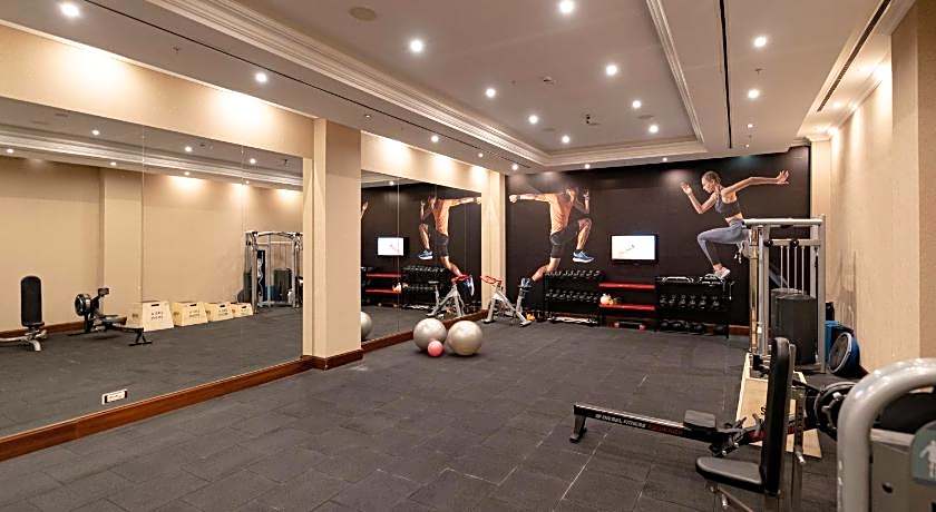 Wellborn Luxury Hotel