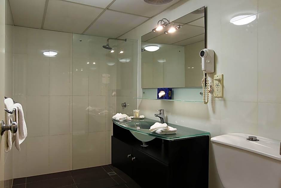 Ramada Hotel & Suites Sydney Cabramatta