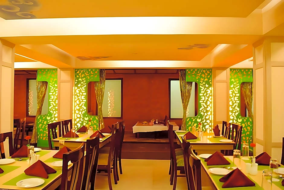 Summit Ttakshang Residency Hotel & Spa - MG Marg