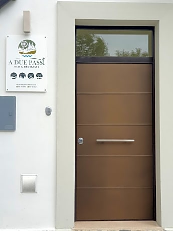 A DUE PASSI BED & BREAKFAST