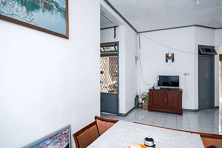 RedDoorz Syariah near Gatot Subroto Lampung 4