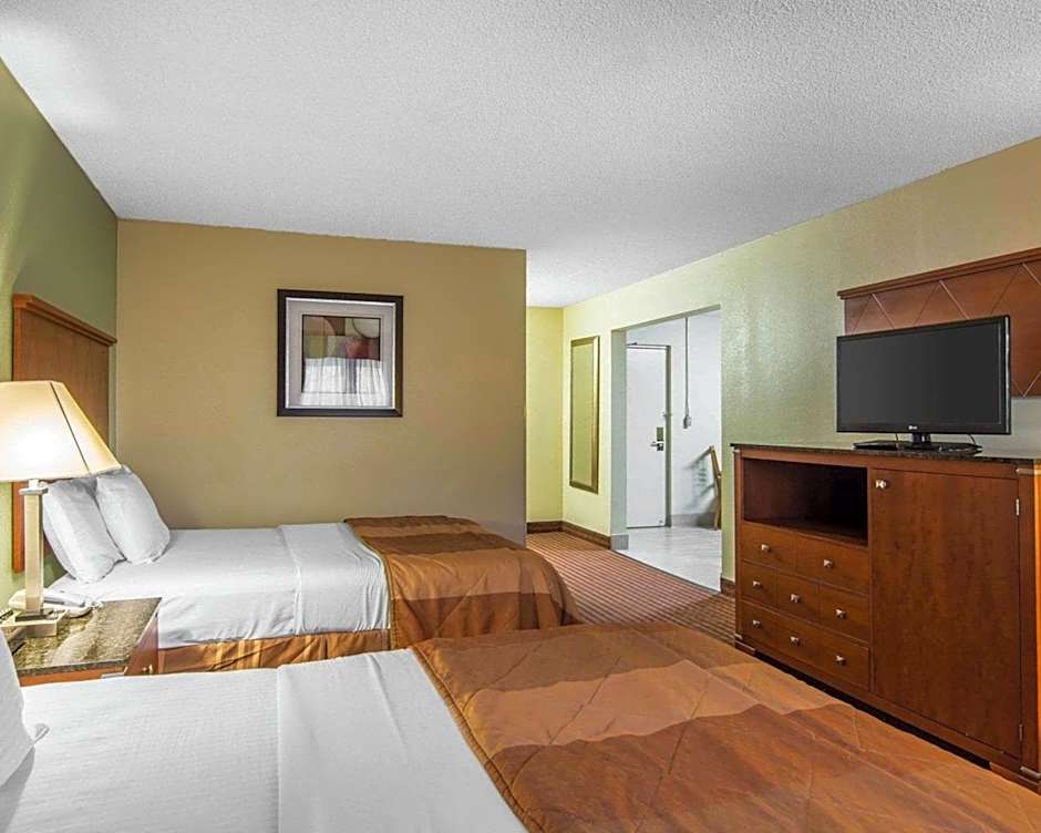 MainStay Suites Williamsburg Historic Area