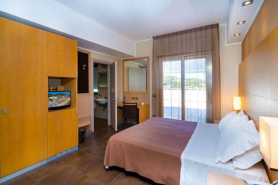 Abruzzo Marina Hotel - Family & Beach Resort