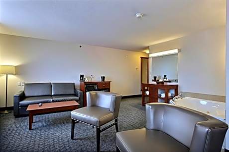 Executive King Suite - Non-Smoking