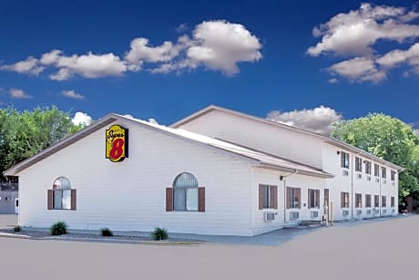 Super 8 by Wyndham Lisbon