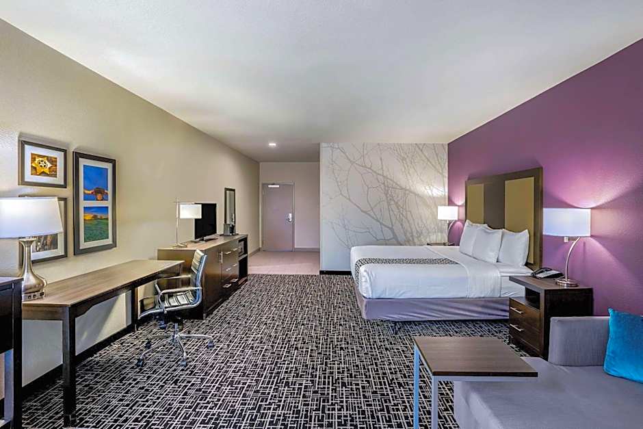 La Quinta Inn & Suites by Wyndham Houston Cypress