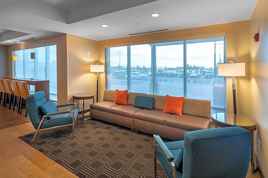 TownePlace Suites by Marriott Milwaukee Oak Creek