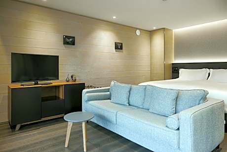 Junior Suite with Balcony