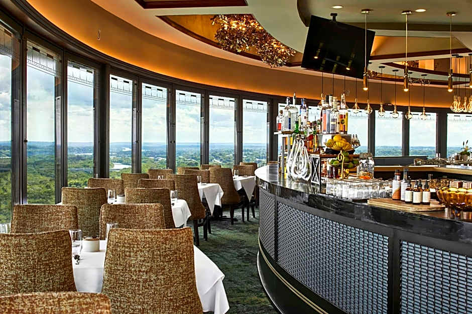 Renaissance Shoals Resort & Spa