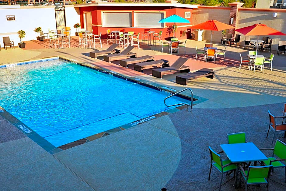 Lux Hotel & Spa