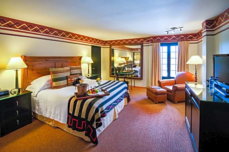 Pueblo King Accessible