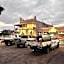 The Club Hotel Collie