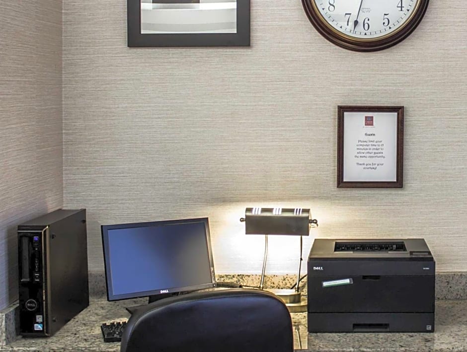 Quality Inn Dayton North - Vandalia