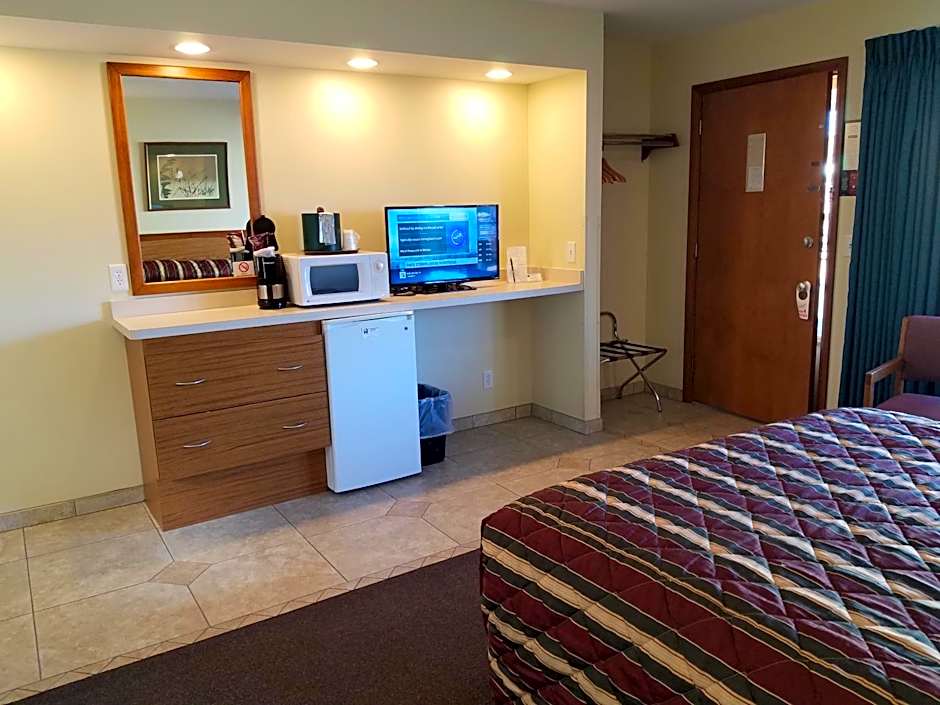 Black Hawk Motel & Suites