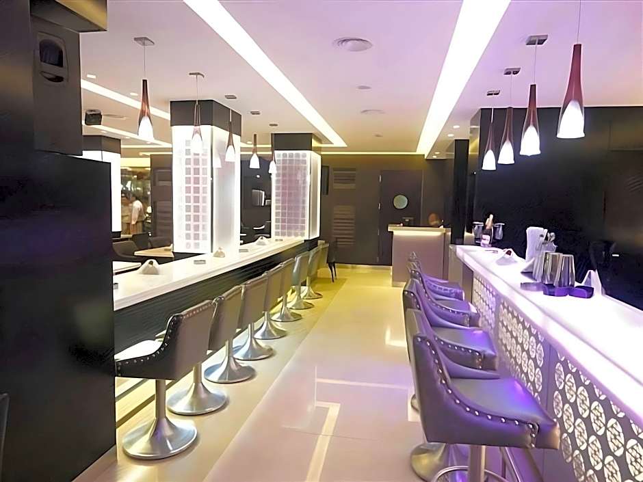 Duroy Hotel