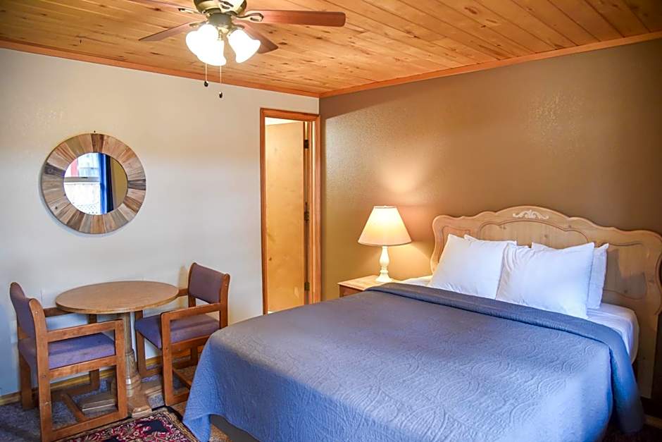 Alpine Lodge Red River