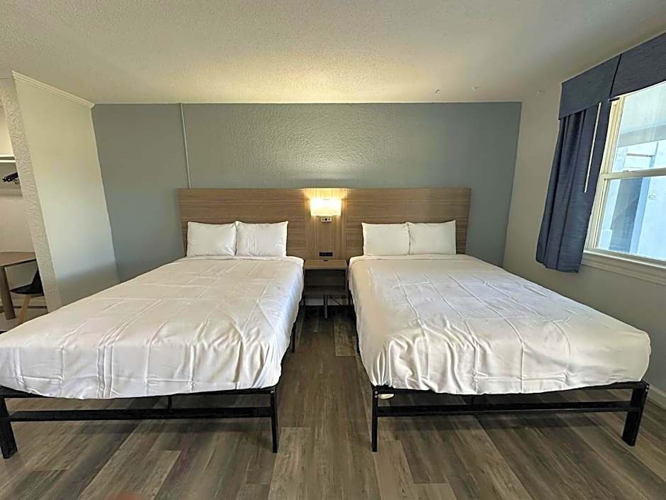 Suburban Studios Newport News - Hampton