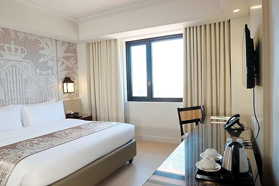 Photo 1 of 10 of Deluxe 1 King Bed