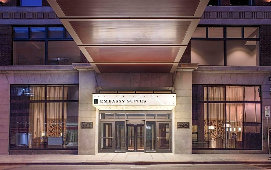 Embassy Suites By Hilton Minneapolis Downtown Hotel