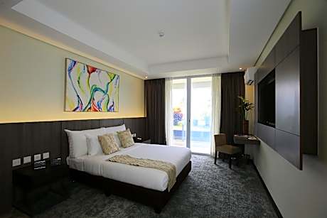 Deluxe Hillside Room with Double Bed