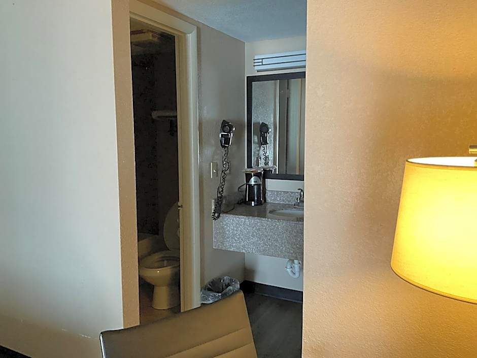 Super 8 by Wyndham Chattanooga/East Ridge