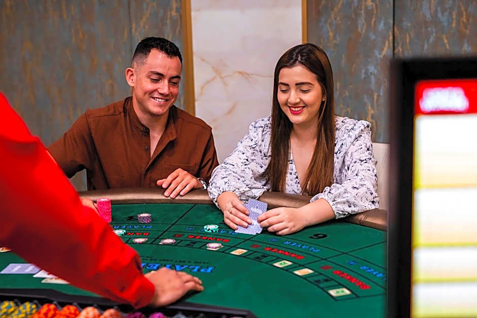 Irazu Hotel & Studios