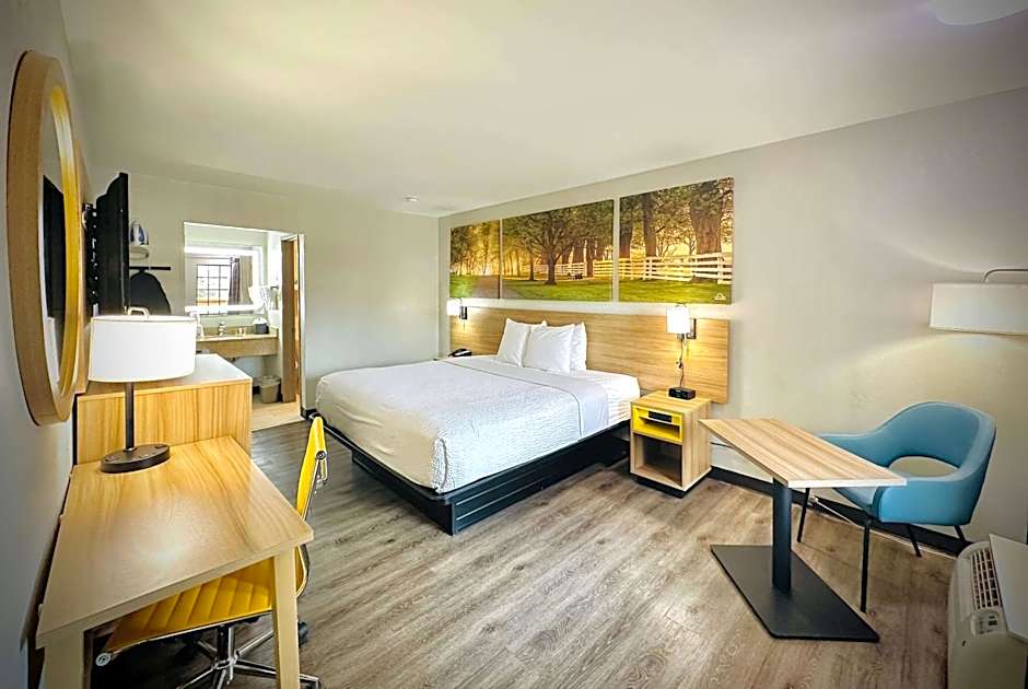 Days Inn by Wyndham Alexandria
