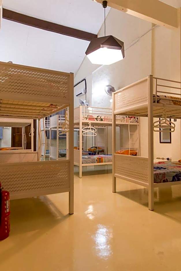 Vloft Backpackers Hostel