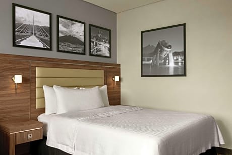 Two Double Beds Room Non Smoking