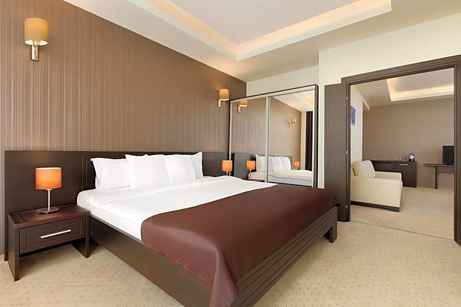 Ramada by Wyndham Constanta