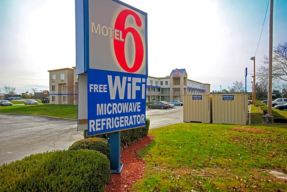 Motel 6-Columbus, OH - West