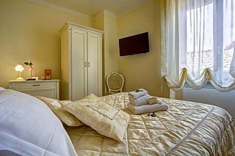 Basic Double Room