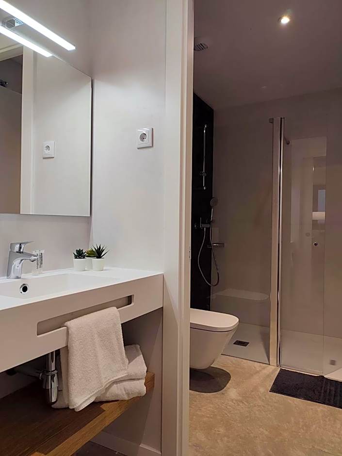 ARIQUS Fira Apartments