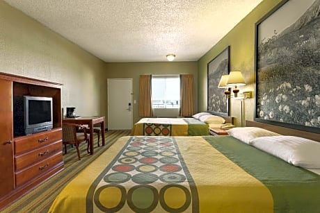 2 Queen Beds Non-Smoking