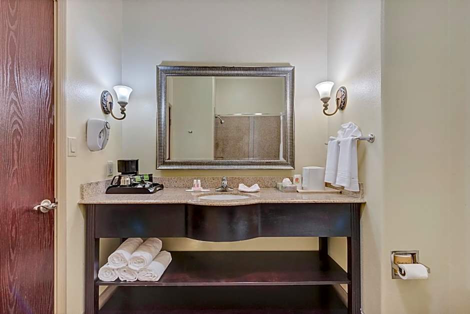Super 8 by Wyndham Hidalgo/McAllen Area
