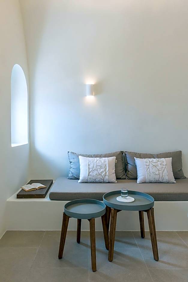 Art Maisons Oia Castle