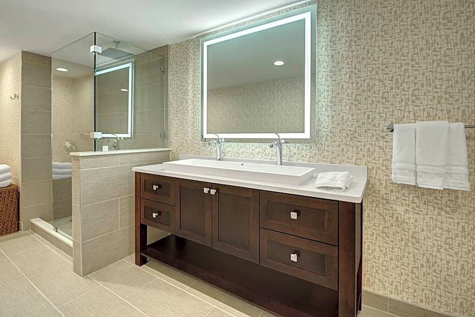 Sheraton Eatontown Hotel