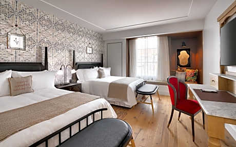 Guest room, 2 Queen, City view