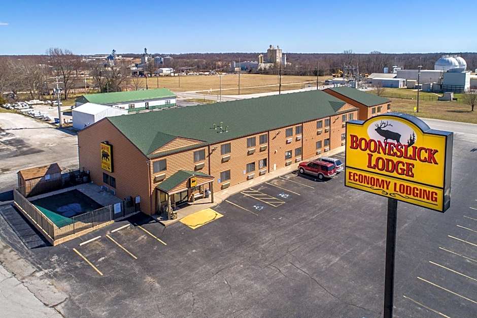 Booneslick Lodge - Neosho