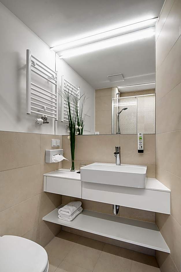 myNext - Hotel Leo