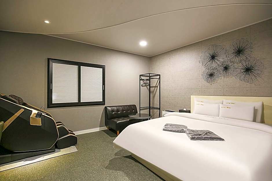 Gunsan Hotel May