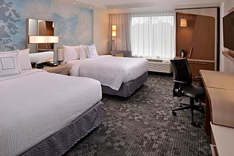 Queen Guest Room