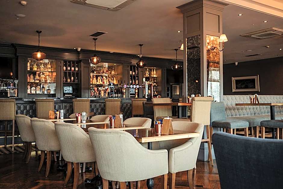 Crover House Hotel & Golf Club