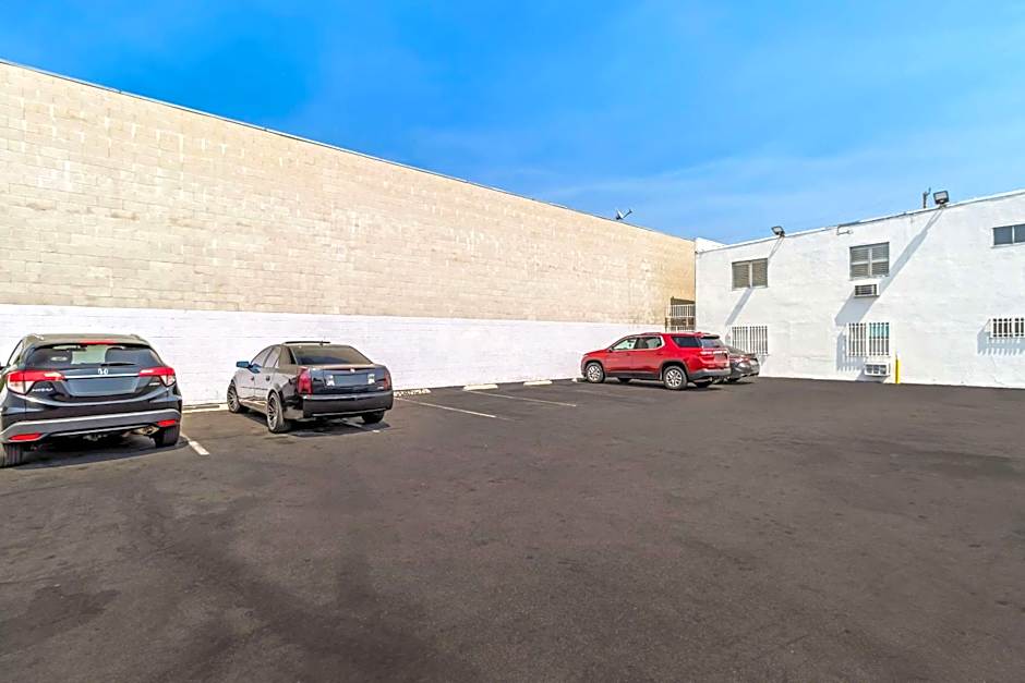 Rodeway Inn & Suites North Hollywood Burbank Airport - Universal Area